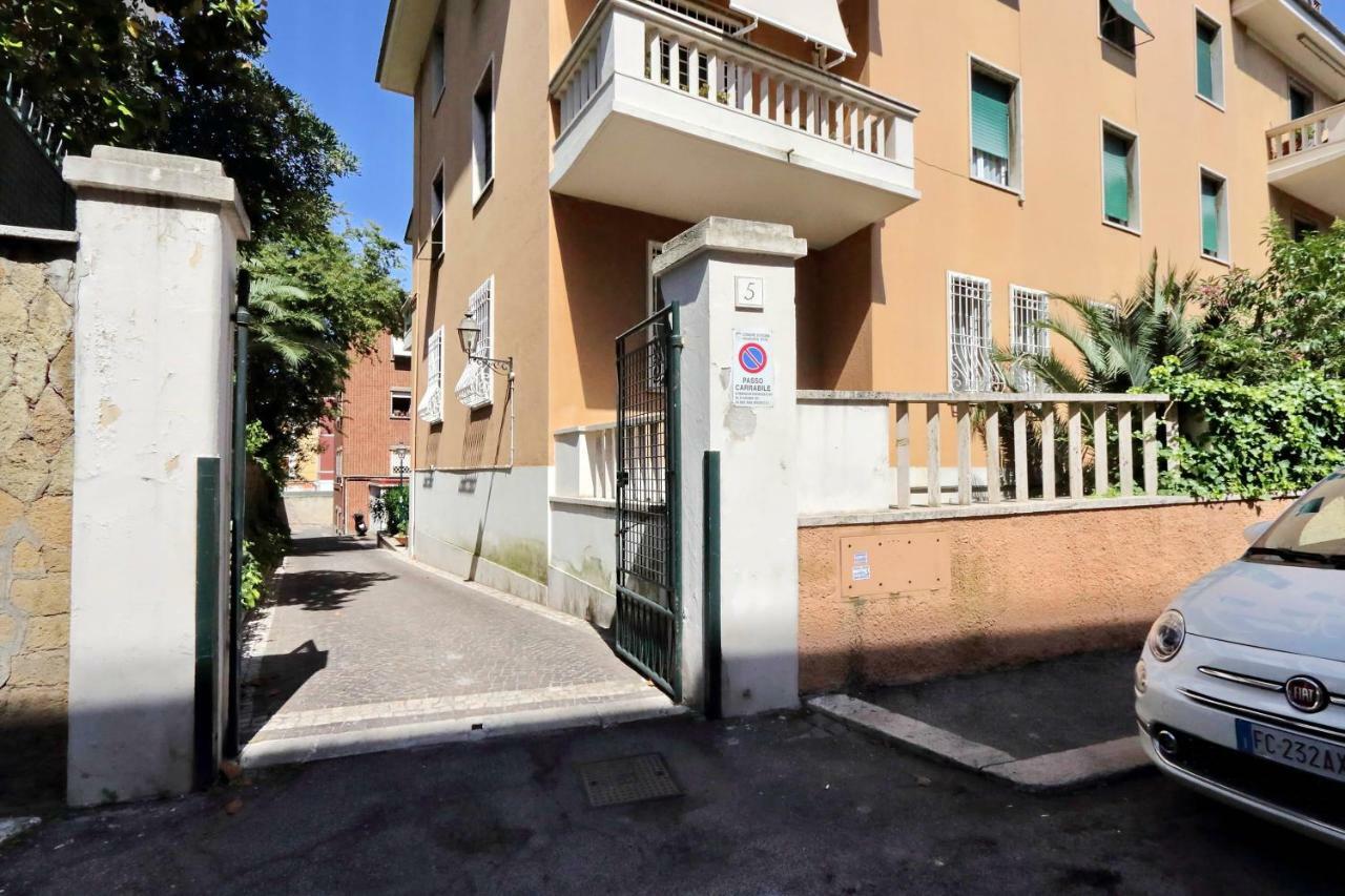 St Peter Mediatrice Apartment Rom